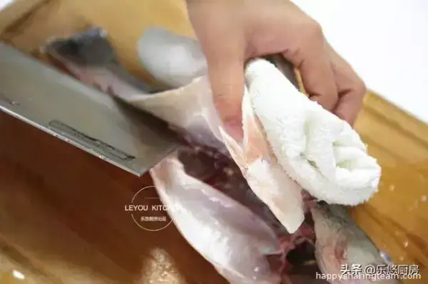 魚這個做法最好吃！教你清蒸魚的做法，鮮嫩好吃原汁原味！