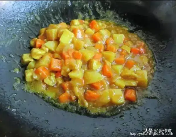 咖喱雞肉土豆飯的做法，簡單美味營養豐富！