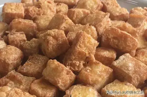 炸豆腐最好吃的做法，金黃酥脆吃不膩！