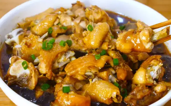 香菇蒸雞的做法，雞肉這麼做太好吃了，營養好吃又下飯