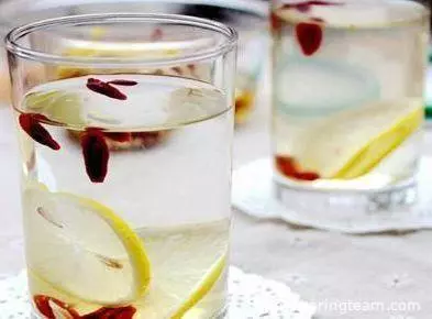5種檸檬水的泡法，豐富的維生素，美白養顏效果好！