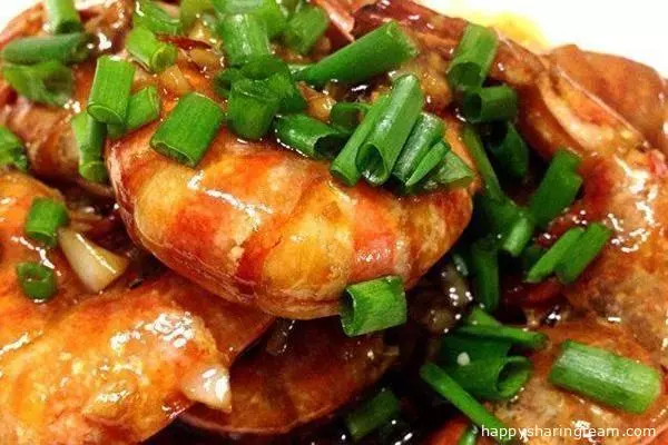 紅燒大蝦的做法，味鮮肉嫩吃著過癮！