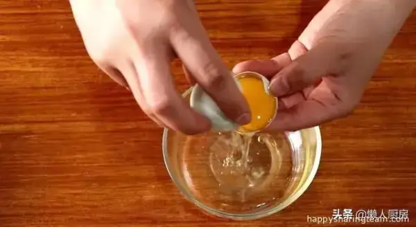 包粽子的鹹蛋黃不用買，教你這個做法，一天就能流油！