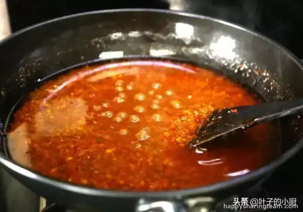 蒜蓉辣椒醬的做法，做什麼菜都可以！
