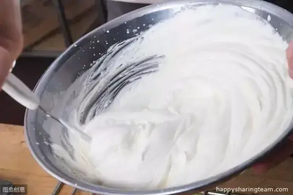 各種奶油打發的方法，烘焙新手必學的知識！