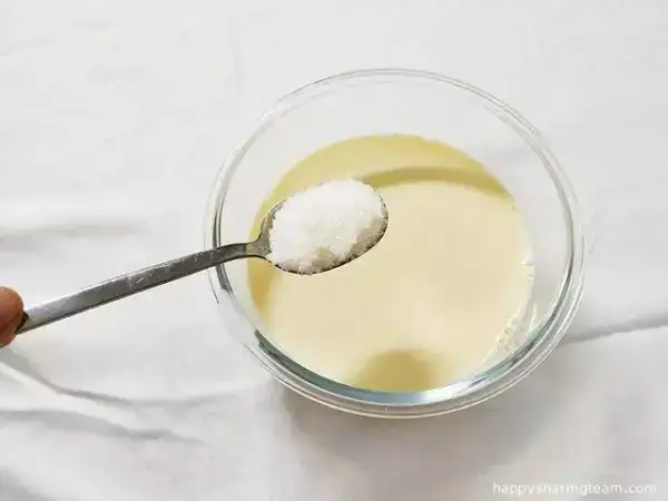 焦糖布丁的做法，只需牛奶雞蛋就能做，做法非常簡單！