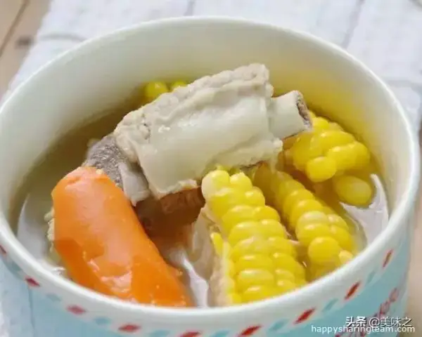 玉米湯的做法大全，營養豐富，湯頭香甜美味！