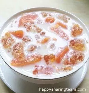 桃膠木瓜奶的做法，滋補養顏非常好喝！