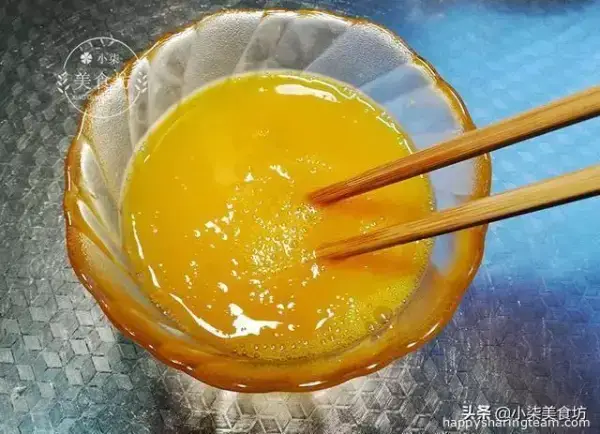韭菜炒雞蛋的做法，做法簡單！好吃的停不下來！