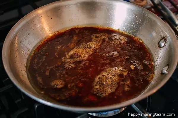 蔥油雞簡單的做法，營養美味，醬汁拌飯飯一掃而光