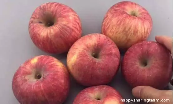 挑選蘋果記住幾個小技巧，挑的蘋果又脆又甜