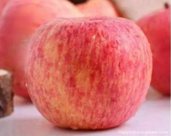 挑選蘋果記住幾個小技巧，挑的蘋果又脆又甜