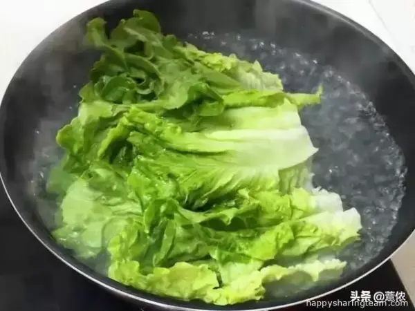生菜百吃不膩的做法，生菜翠綠可口非常好吃