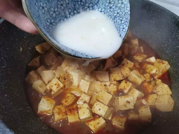 麻婆豆腐的做法，豆腐鮮嫩美味，非常下飯