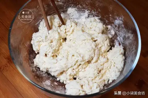 蔥花餅的做法，酥脆好吃做法簡單，試試做吧