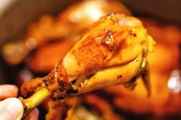 電飯鍋豉油雞，滑嫩入味好吃，做法非常簡單