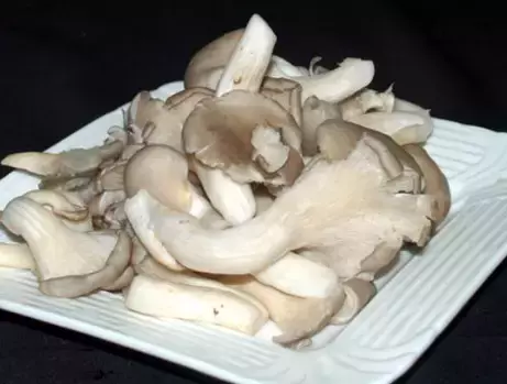 炸蘑菇的做法，蘑菇香酥脆，比肉還好吃，值得收藏