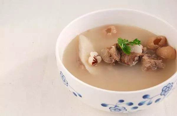 大骨湯的8種吃法，簡單又美味，營養補鈣