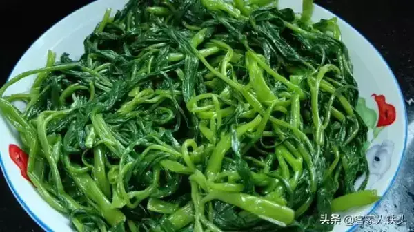 空心菜一個獨特的吃法，出鍋翠綠又美味