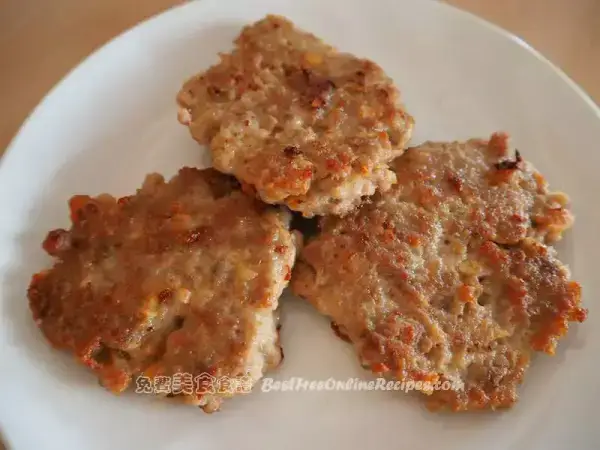 鹹魚煎肉餅（Fried Pork Patty with Salted Fish）的做法，Q彈咸香美味，超級下飯！
