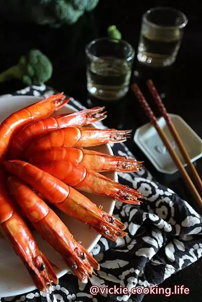 紹興醉蝦_最簡單的年菜，學會這招人人羨慕_章新漫談，大菜上桌